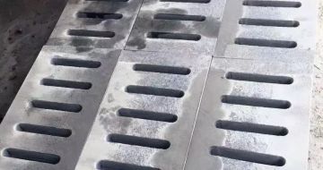 丹东 芝麻灰石材沟盖板
