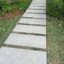 丹东 芝麻黑小区踏步、汀步石铺装效果