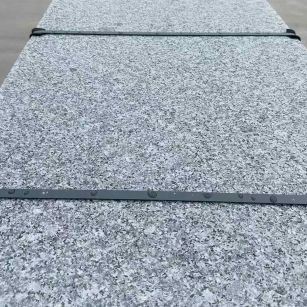 丹东 芝麻黑火烧面毛板，条板，半成品