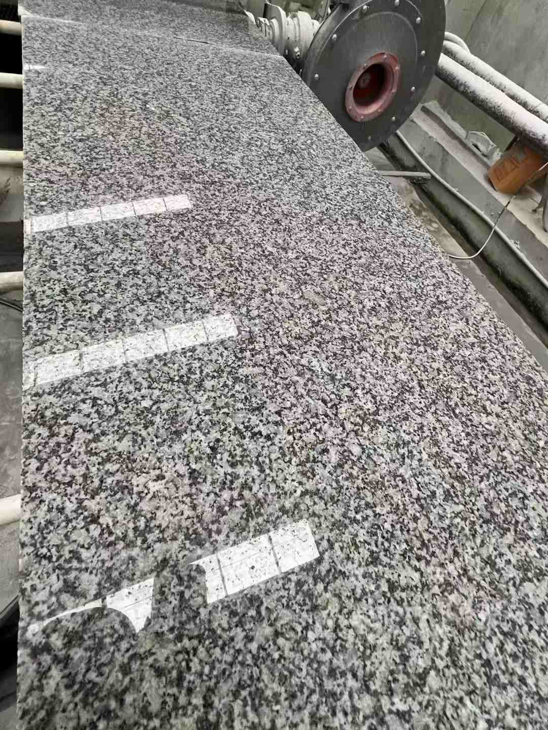 丹东 芙蓉白光面