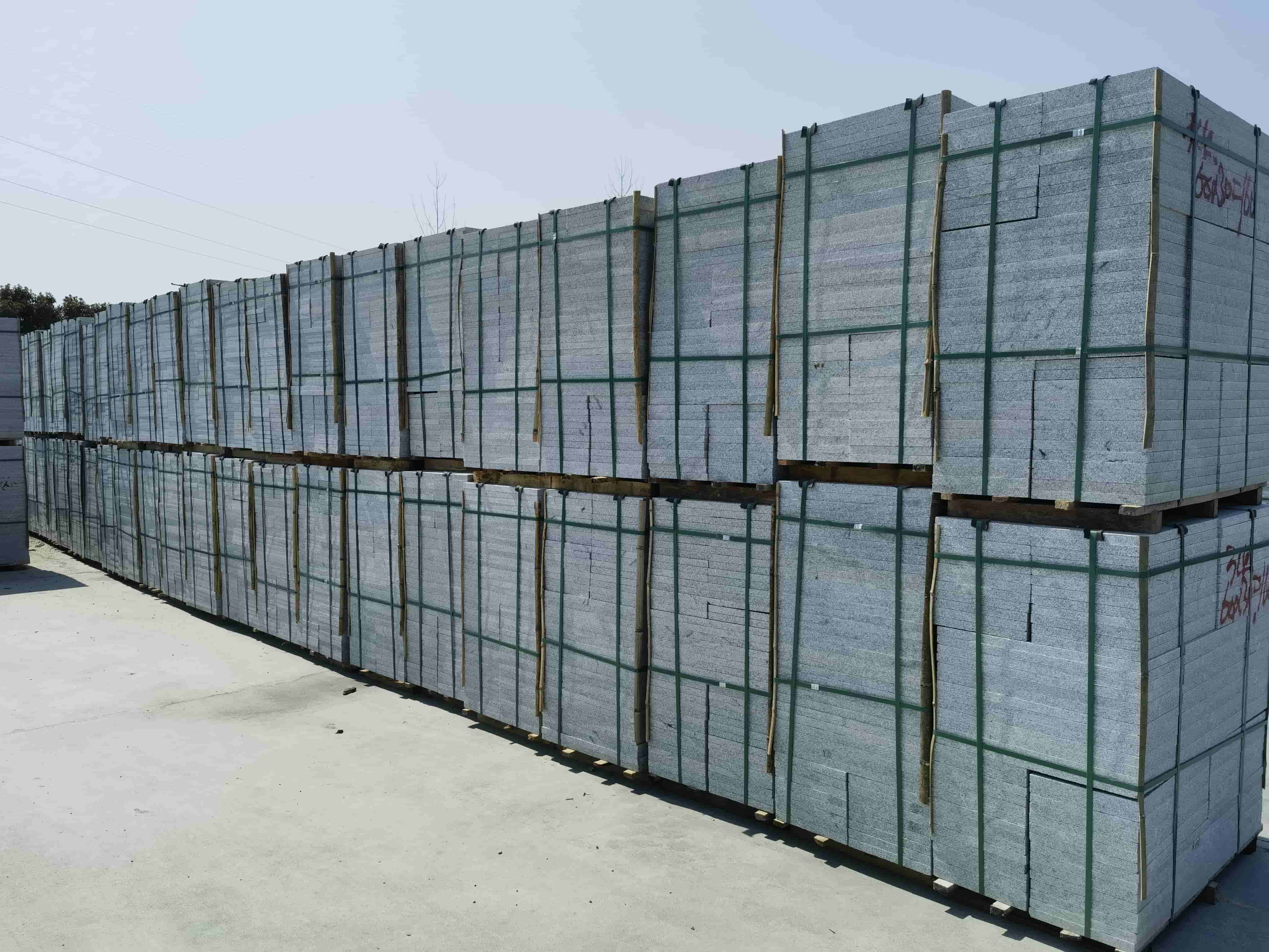 丹东芝麻白火烧300*600处理价：3公分23元，5公分28元