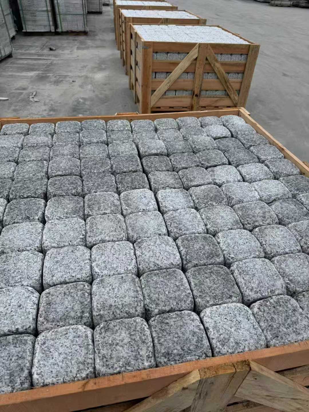 丹东 园林景观滚石