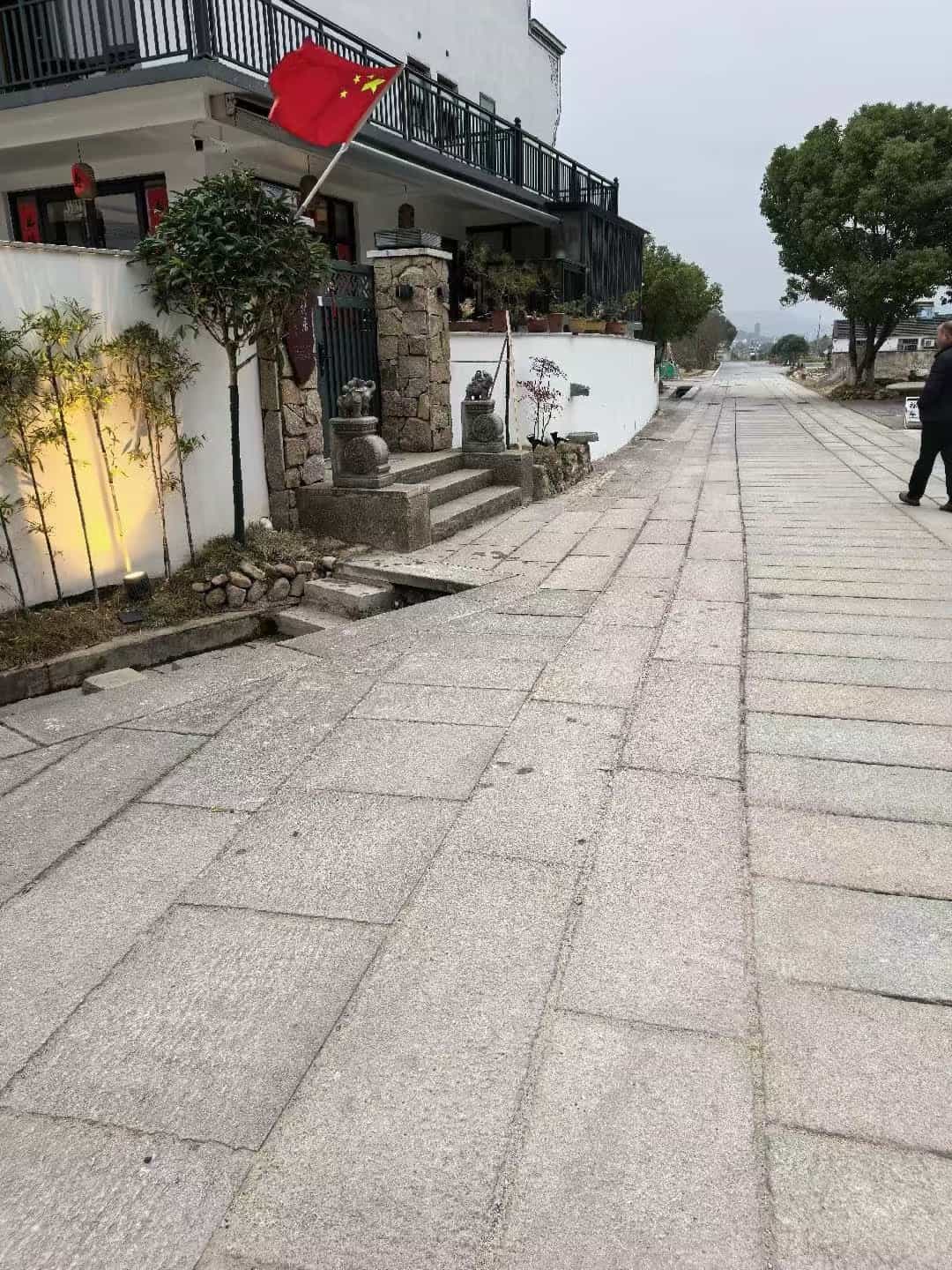 丹东仿古石铺装效果