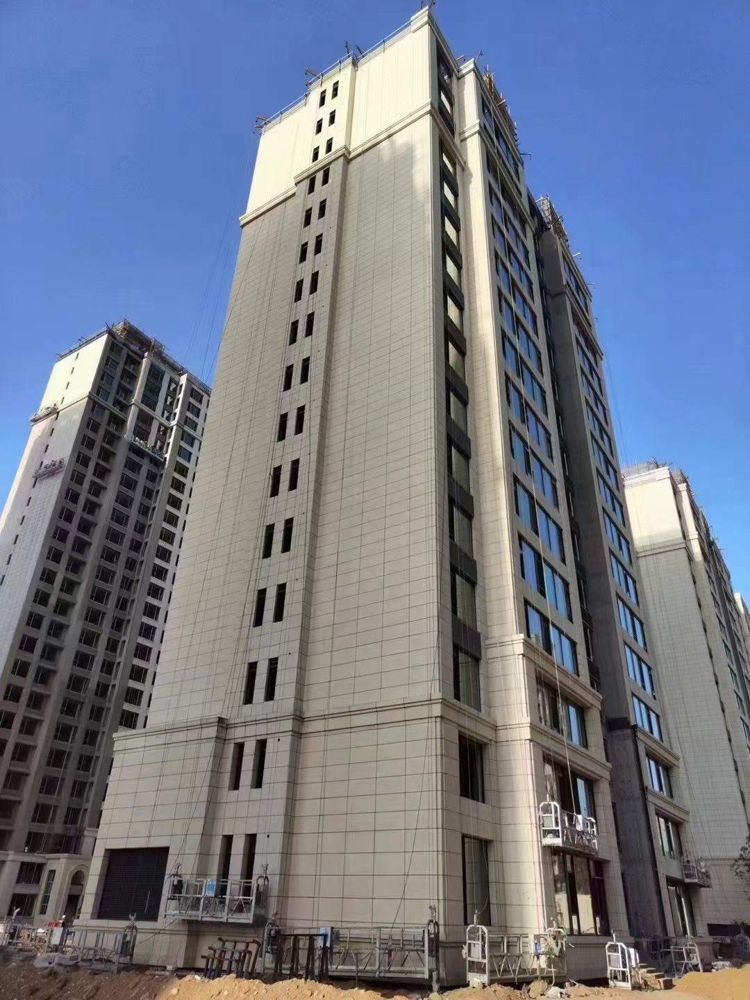 丹东黄金麻高端小区，外墙干挂