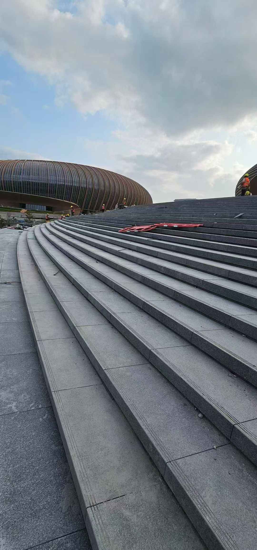 丹东 弧形整石台阶铺装效果图