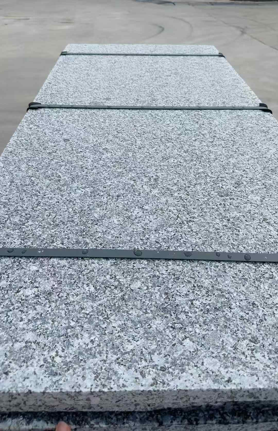 丹东 芝麻黑火烧面毛板，条板，半成品
