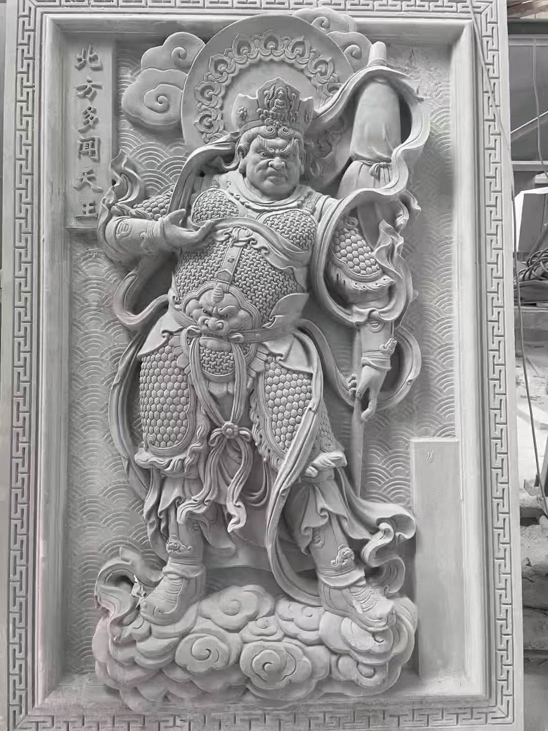 丹东 芝麻灰花岗岩人物雕刻——多闻天王